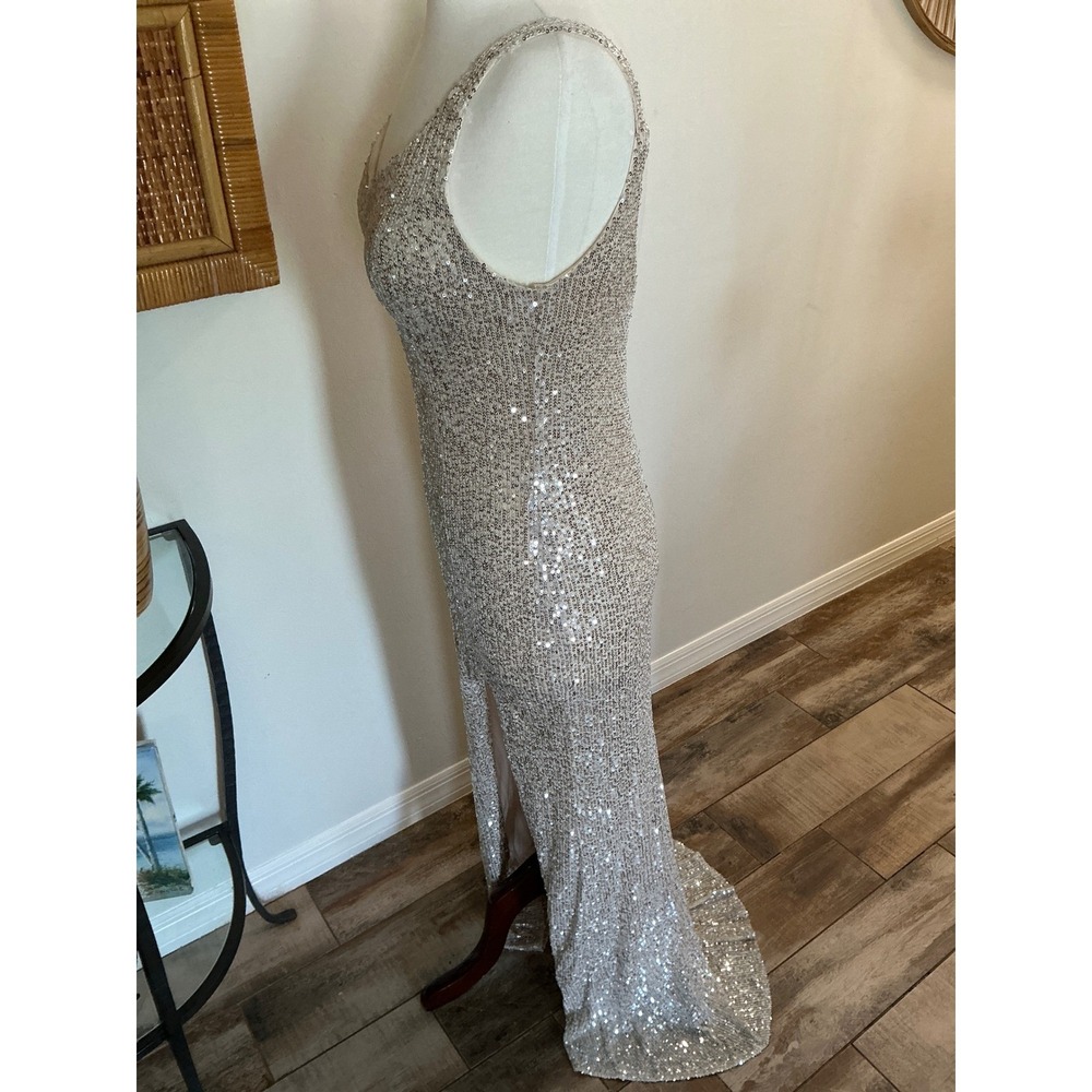 IEENA FOR MACDUGGAL SILVER SEQUIN SWEETHEART NECKLINE UBACK FRONT SLIT GOWN SZ 6 - Picture 4 of 16